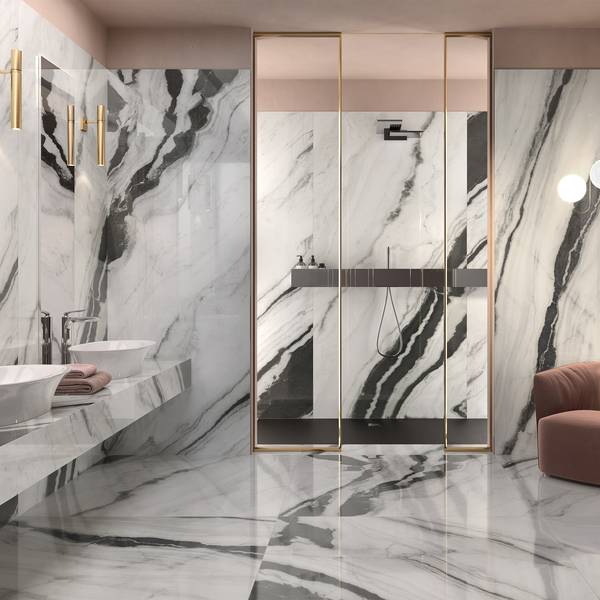 Modern Bathroom highlighting white tones with porcelain tiles, creating a contemporary atmosphere.